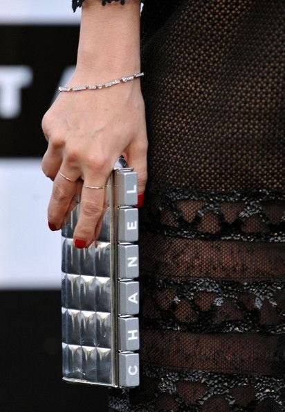 香奈儿天价珠宝闪耀AMFAR年度晚宴