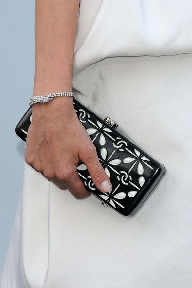 香奈儿天价珠宝闪耀AMFAR年度晚宴