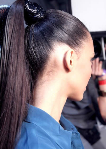 �������β