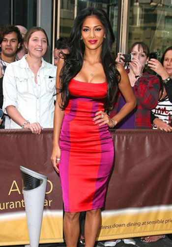 ��ɫ����ɫ����ϳ�������